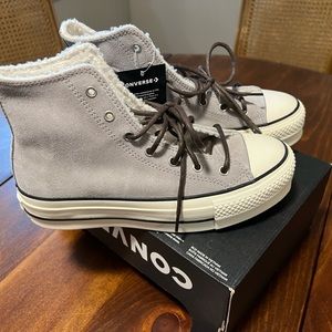 Converse CTAS LIFT HI PLATFORM Women's Sz: US Women’s 6 566565C  Suede & Sherpa